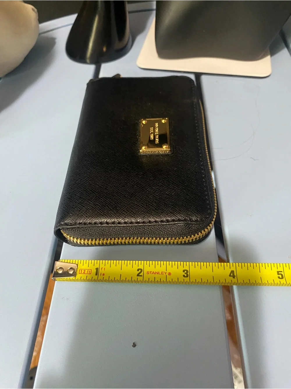 Michael Kors Jet Set Travel Black Leather CONTINENTAL Wallet 35T7GTVE7L